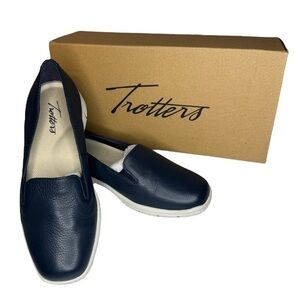 Trotters Universal Navy Leather Casual Slip-On Sneakers Womens Shoes 5 with box